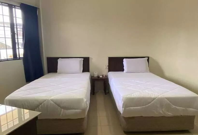 Gold Hill Hotel By Oyo