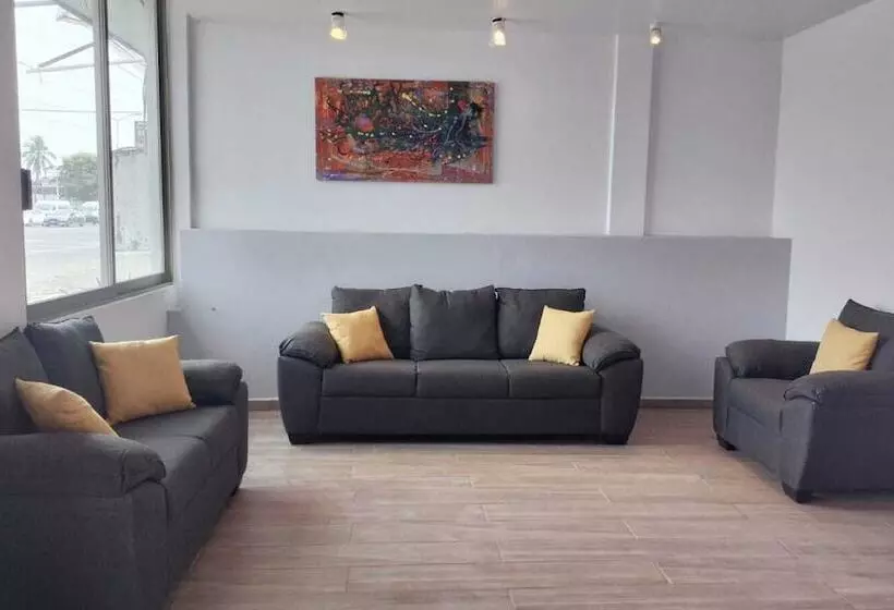 Hotelli Camelinas Express