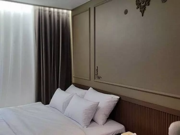 Hotel Glam