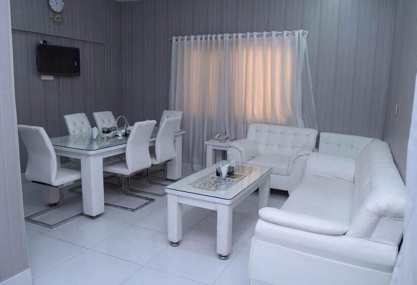 هتل Pakistan Club Inn