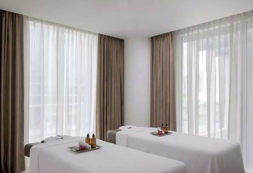 هتل Staybridge Suites Dubai Business Bay An Ihg