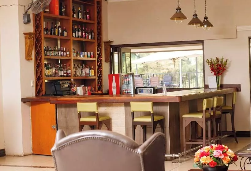 هتل The Royal Solwezi