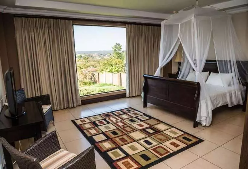 هتل The Royal Solwezi