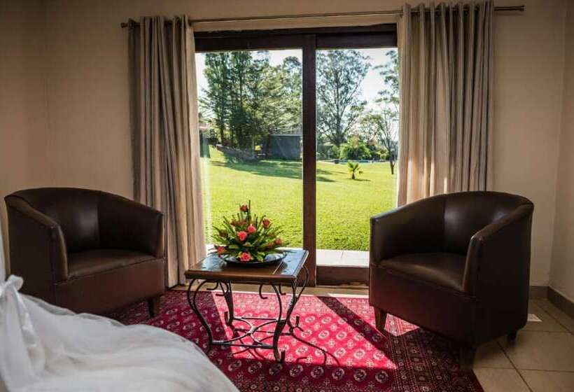 هتل The Royal Solwezi