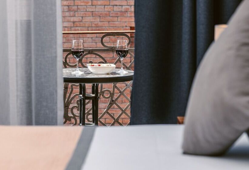 Manufacturer Hotel Tbilisi