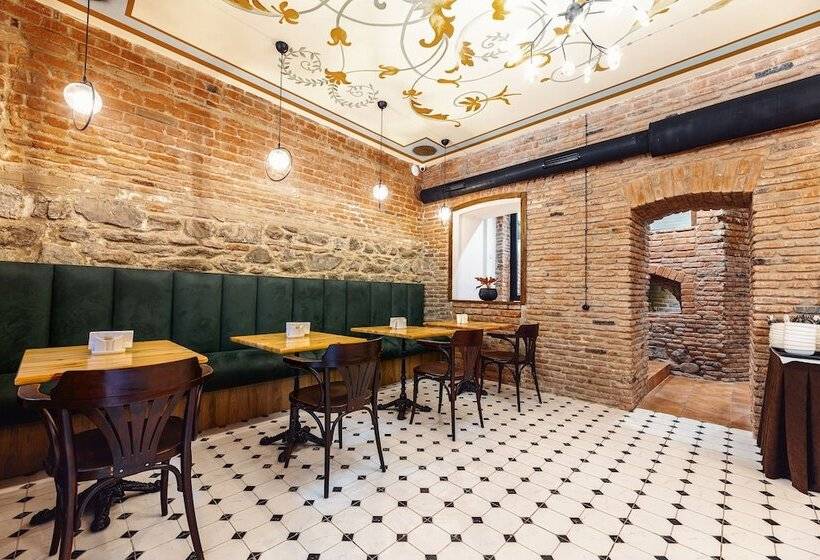 Manufacturer Hotel Tbilisi