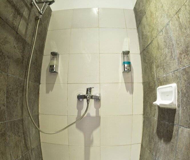 Season B&b - Ngapali - Hostel