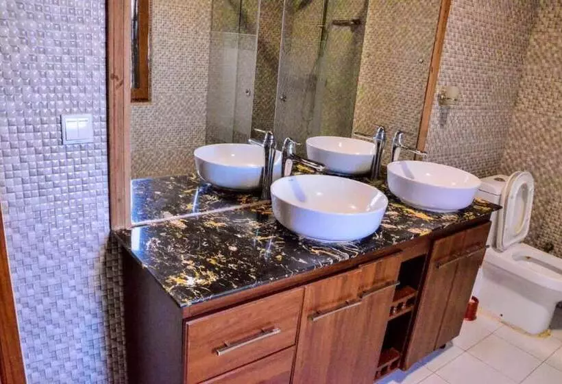 The Keza Hotel And Apartments