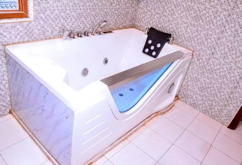 The Keza Hotel And Apartments