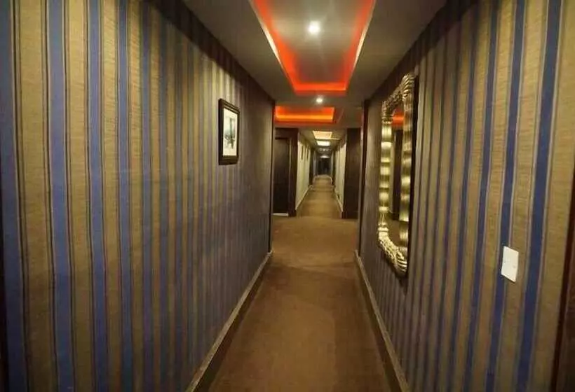 Willowwood Hotel Owerri