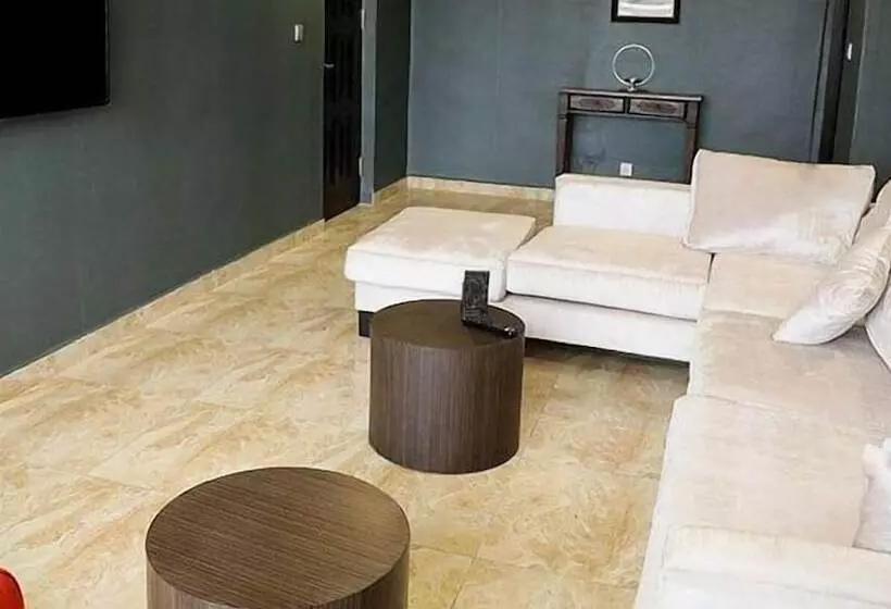 Willowwood Hotel Owerri