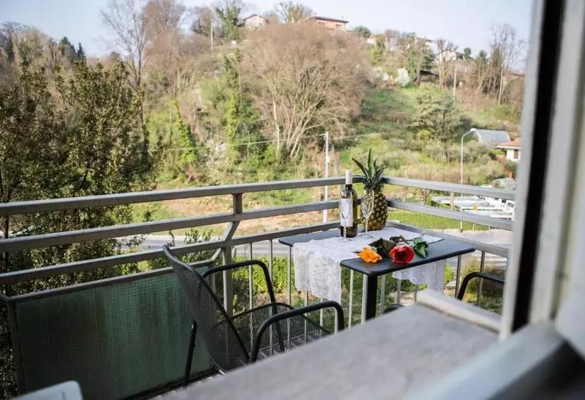 Bed and Breakfast Beb Erba