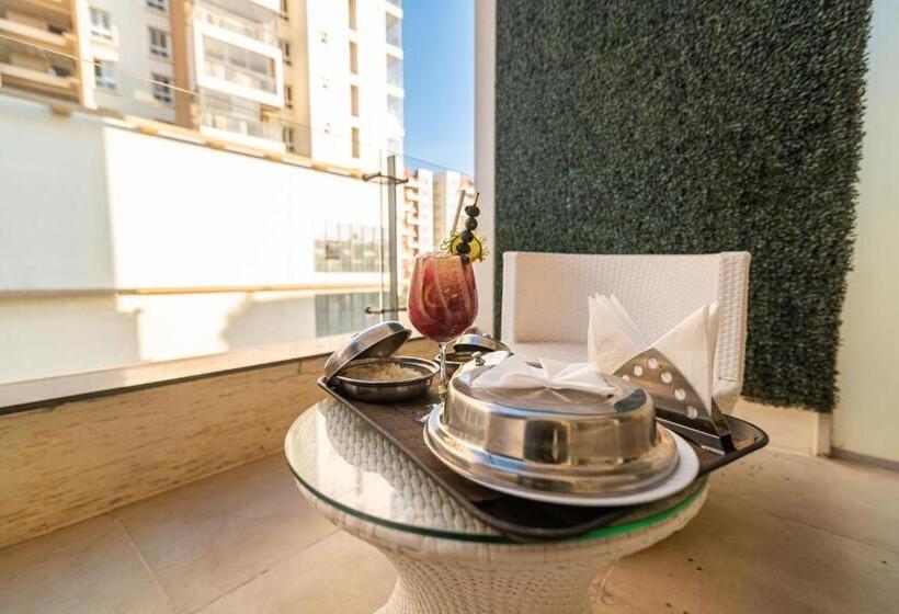 هتل Bhagini Icon Premier