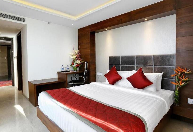 هتل Bhagini Icon Premier