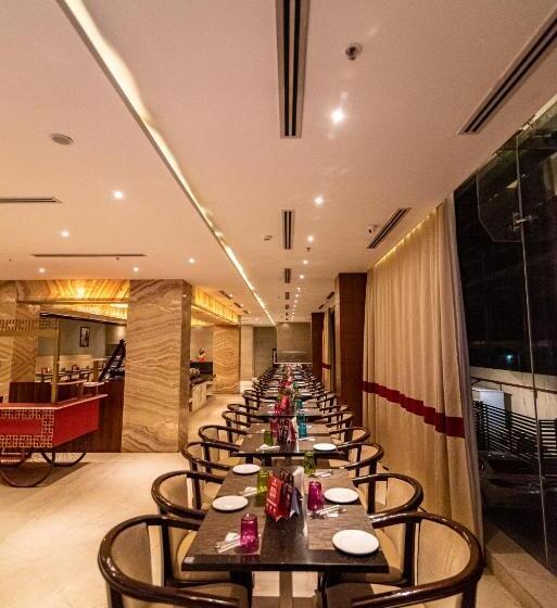 هتل Bhagini Icon Premier