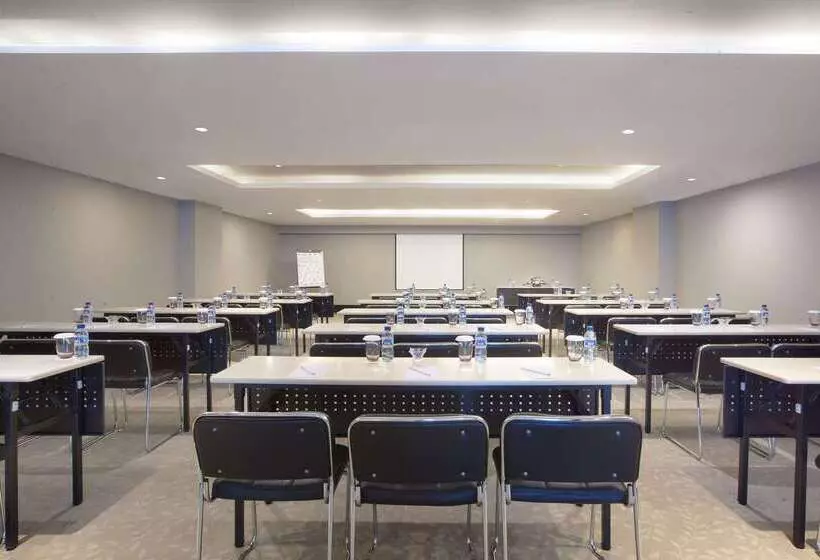 هتل Innside By Meliá Yogyakarta