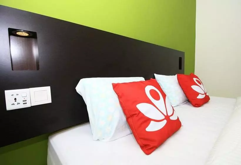 ホテル Zen Rooms Near Pantai Tengah
