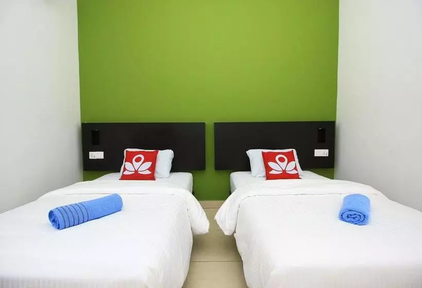 ホテル Zen Rooms Near Pantai Tengah