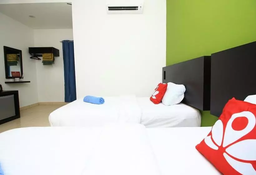 ホテル Zen Rooms Near Pantai Tengah