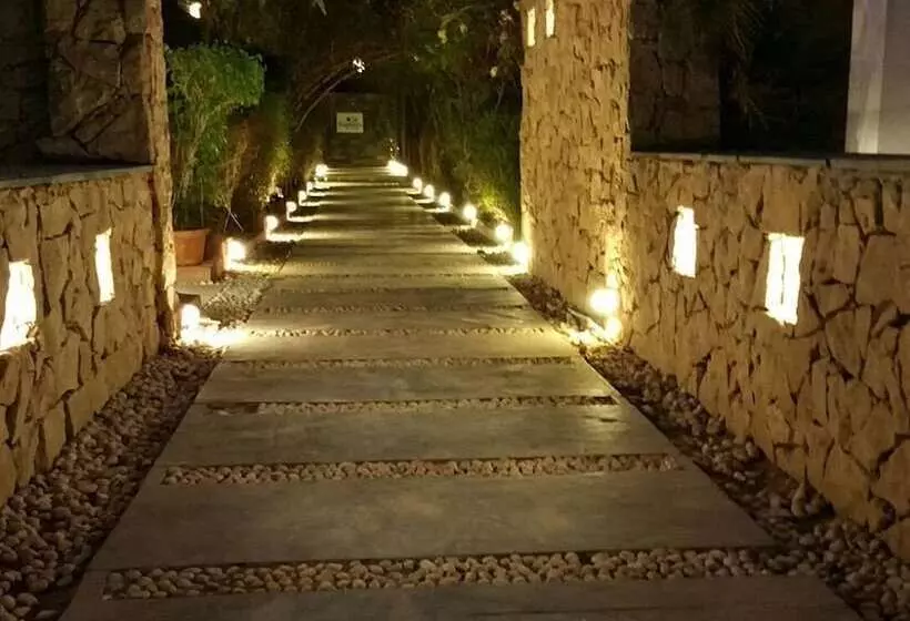 Whistling Meadows Resort