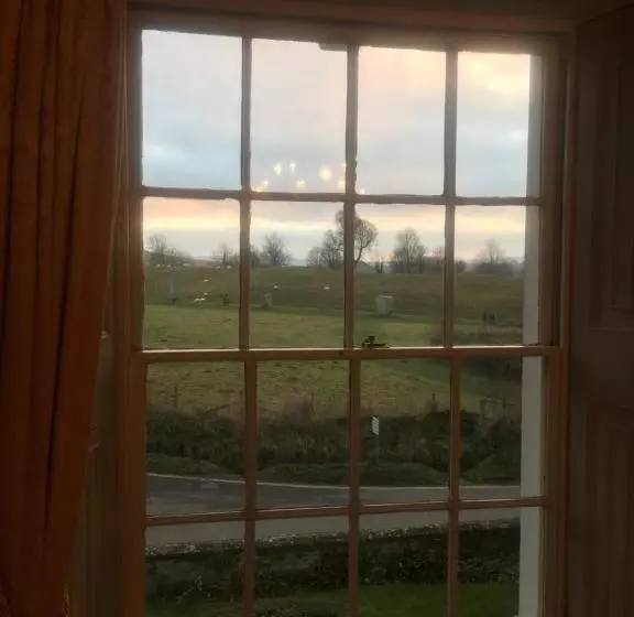 Aamiaismajoitus (B&B) The Lodge Avebury