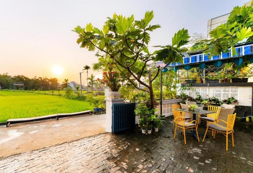 تختخواب و صبحانه Lavini Hoian Boutique Villa