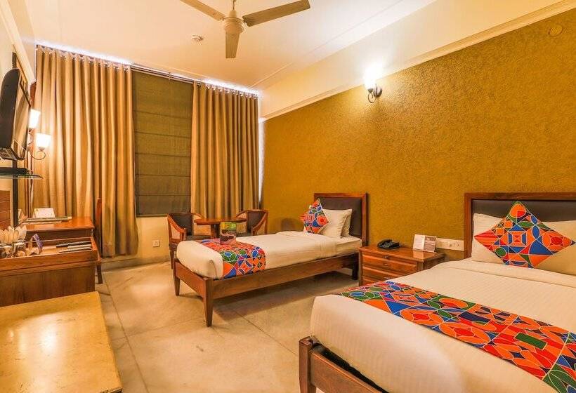 Fabhotel Sheronz Piccadily Chowk