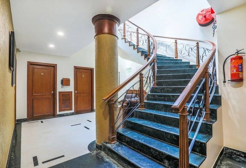 Fabhotel Sheronz Piccadily Chowk