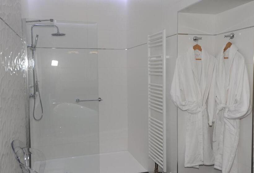 בית מלון כפרי Hôtel Victor Hugo