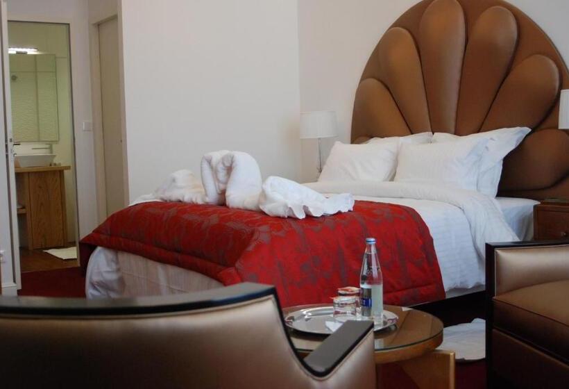 בית מלון כפרי Hôtel Victor Hugo