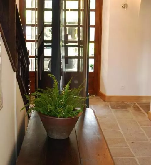 هتل Hôtel Victor Hugo
