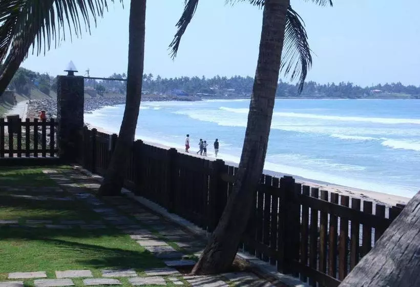 هتل Love Birds Beach