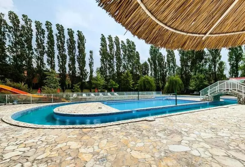 ホテル Oázis Wellness Panzio