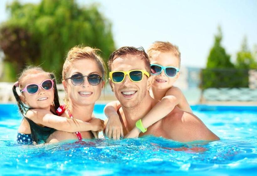 فندق Oázis Wellness Panzio