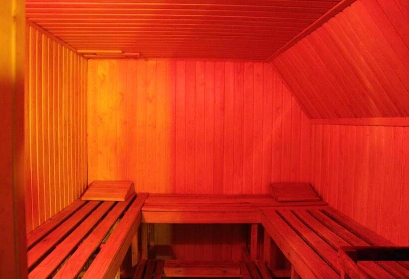 فندق Oázis Wellness Panzio