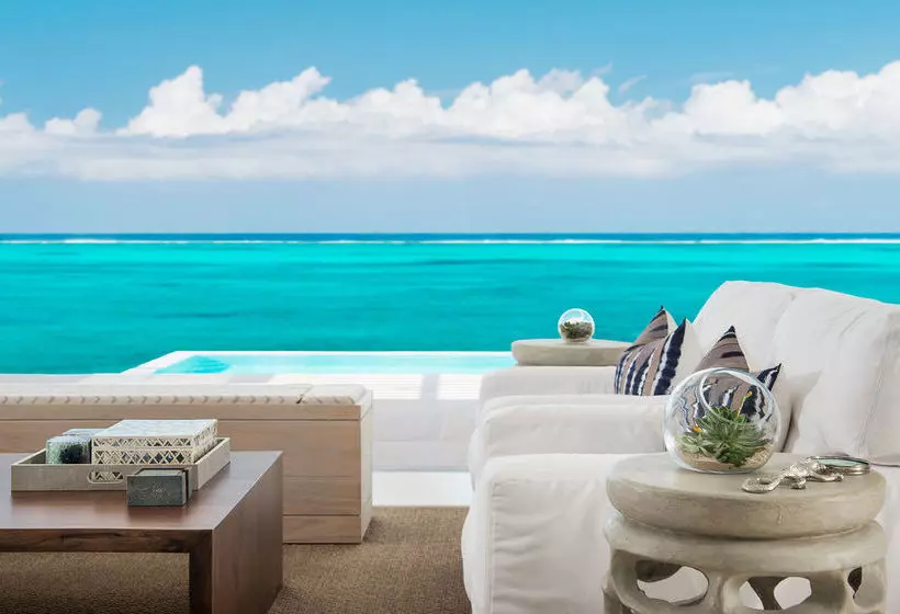 استراحتگاه Beach Enclave North Shore