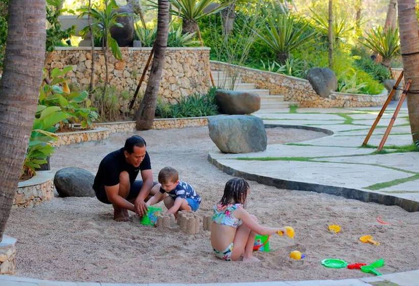 Royal Tulip Springhill Resort Jimbaran