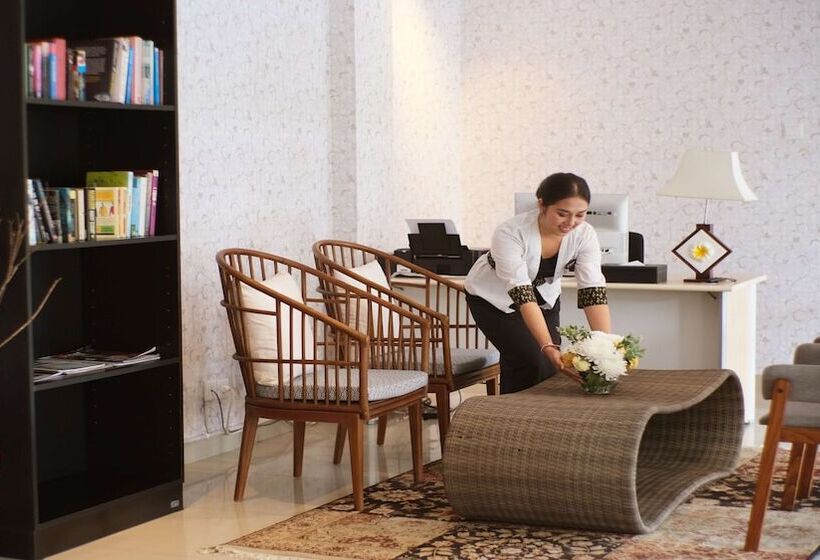 Royal Tulip Springhill Resort Jimbaran