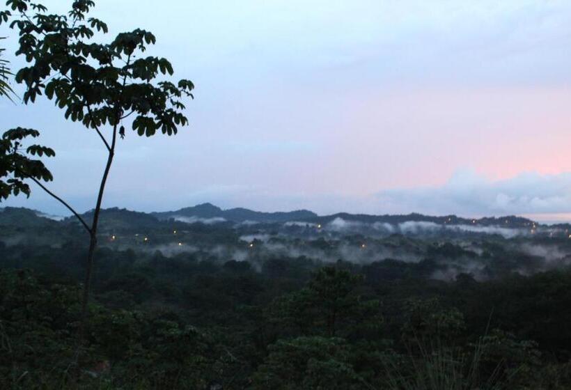 Aamiaismajoitus (B&B) Vista Villas