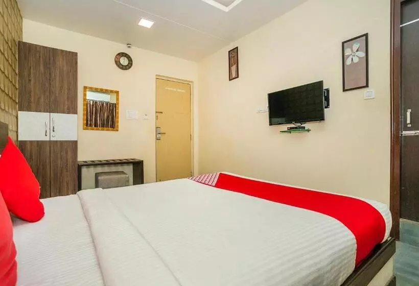 ホテル Super Collection O Indian Suites Near Sitara Restaurant