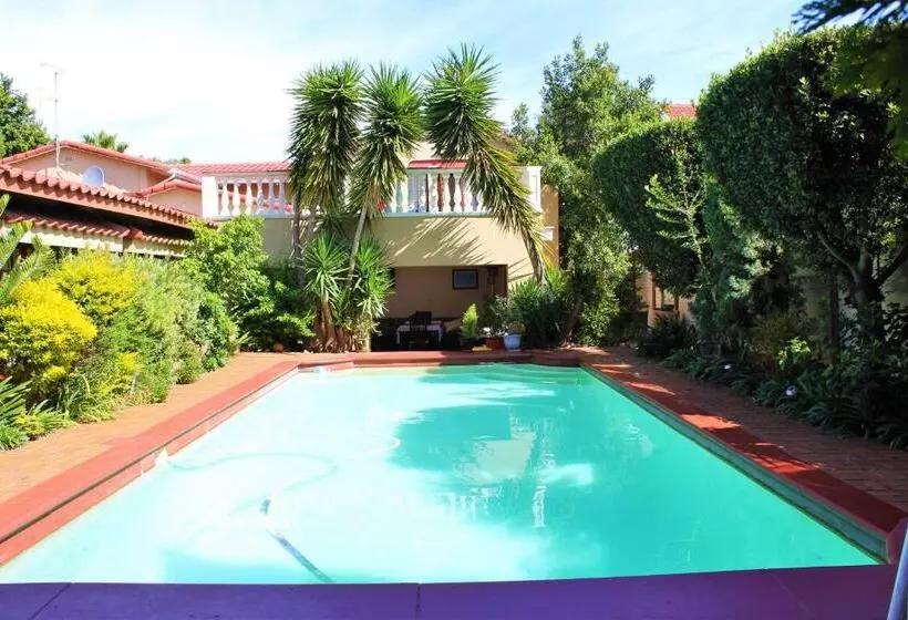 ベッドアンドブレックファースト Villa Stella Guest House