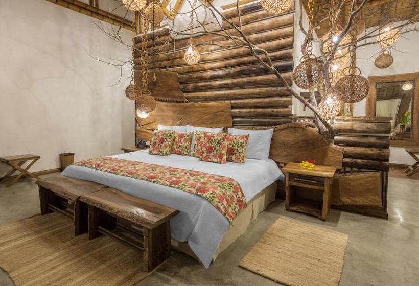 Отель Casa San Carlos Lodge Pereira