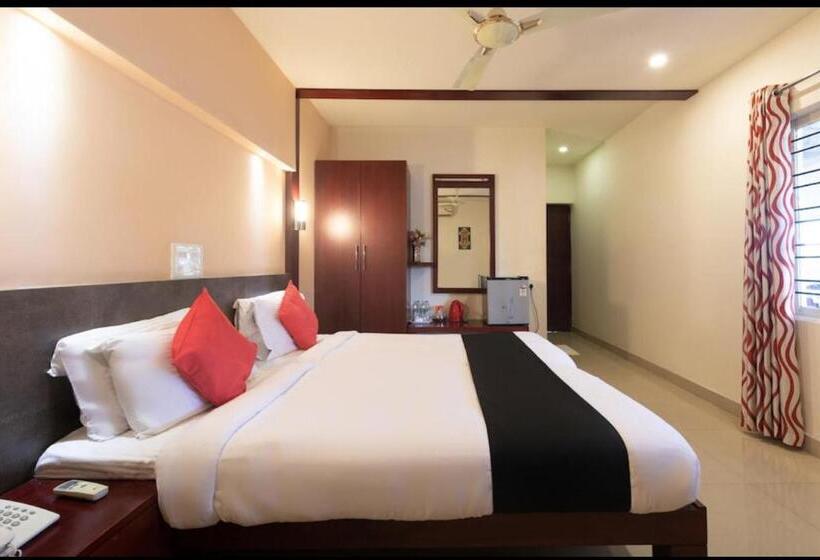 בית מלון כפרי Falnir Palace