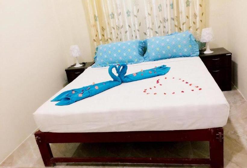 هتل Golden Queen Guest House