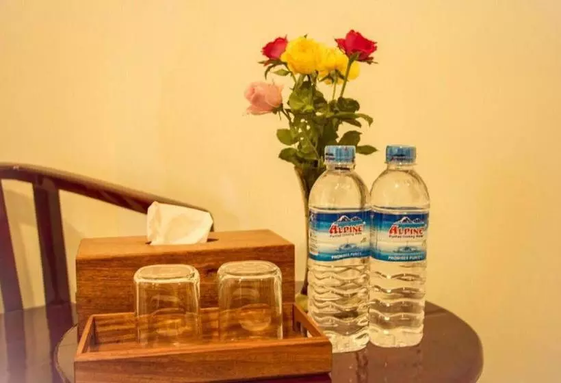 هتل Golden Queen Guest House
