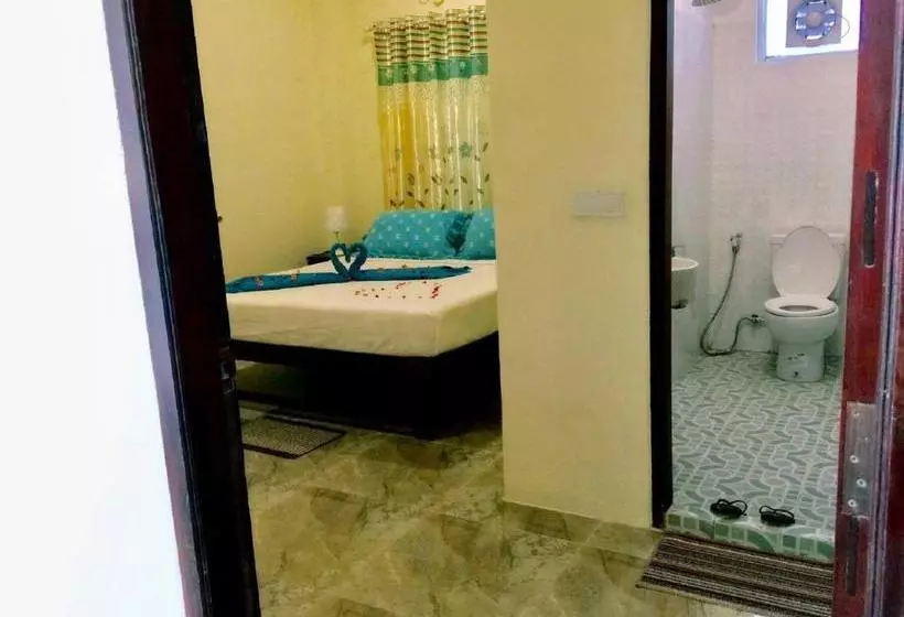هتل Golden Queen Guest House