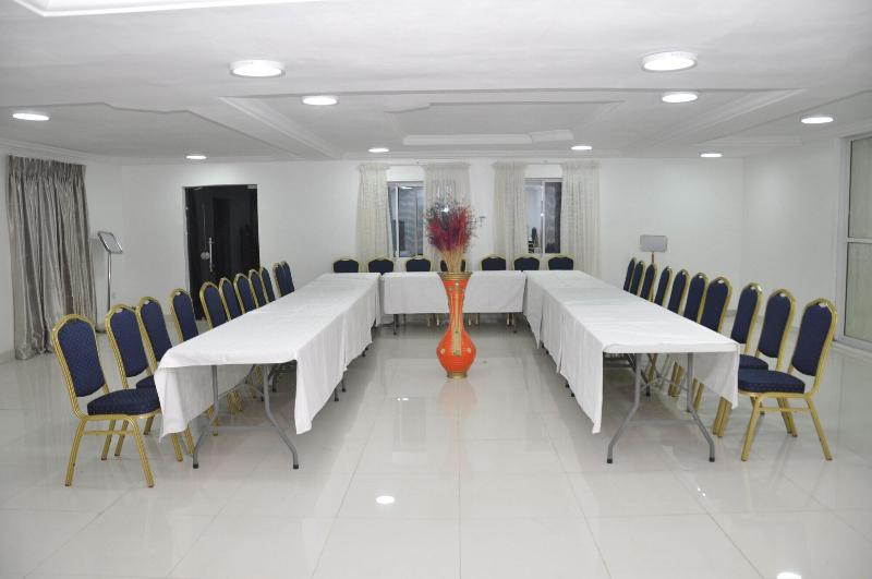 هتل Grand Capital