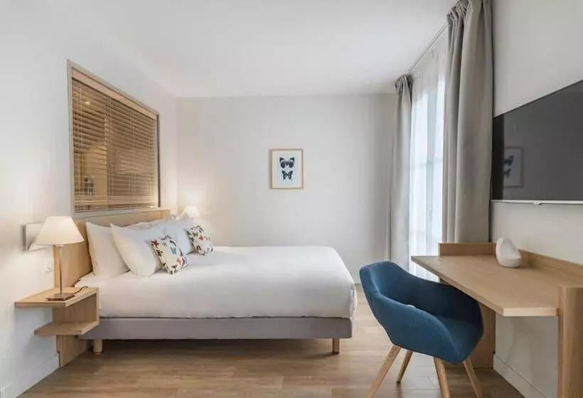 Hotelli La Villa Douce