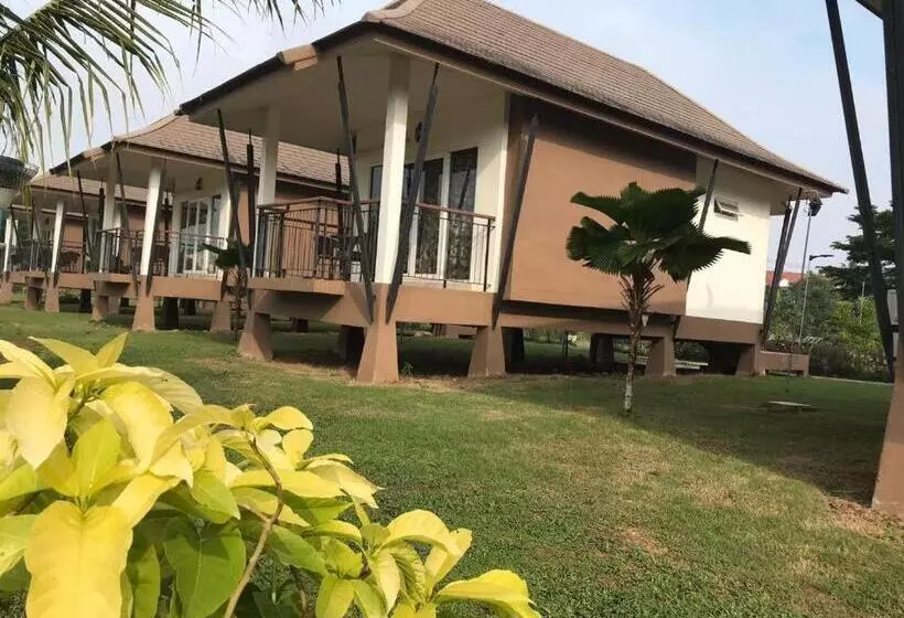 استراحتگاه Tipparika Riverview