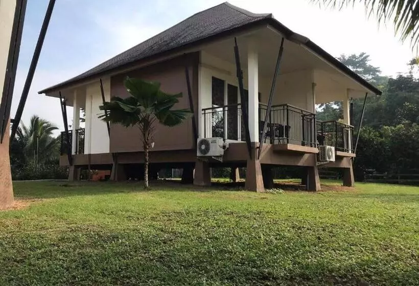 استراحتگاه Tipparika Riverview